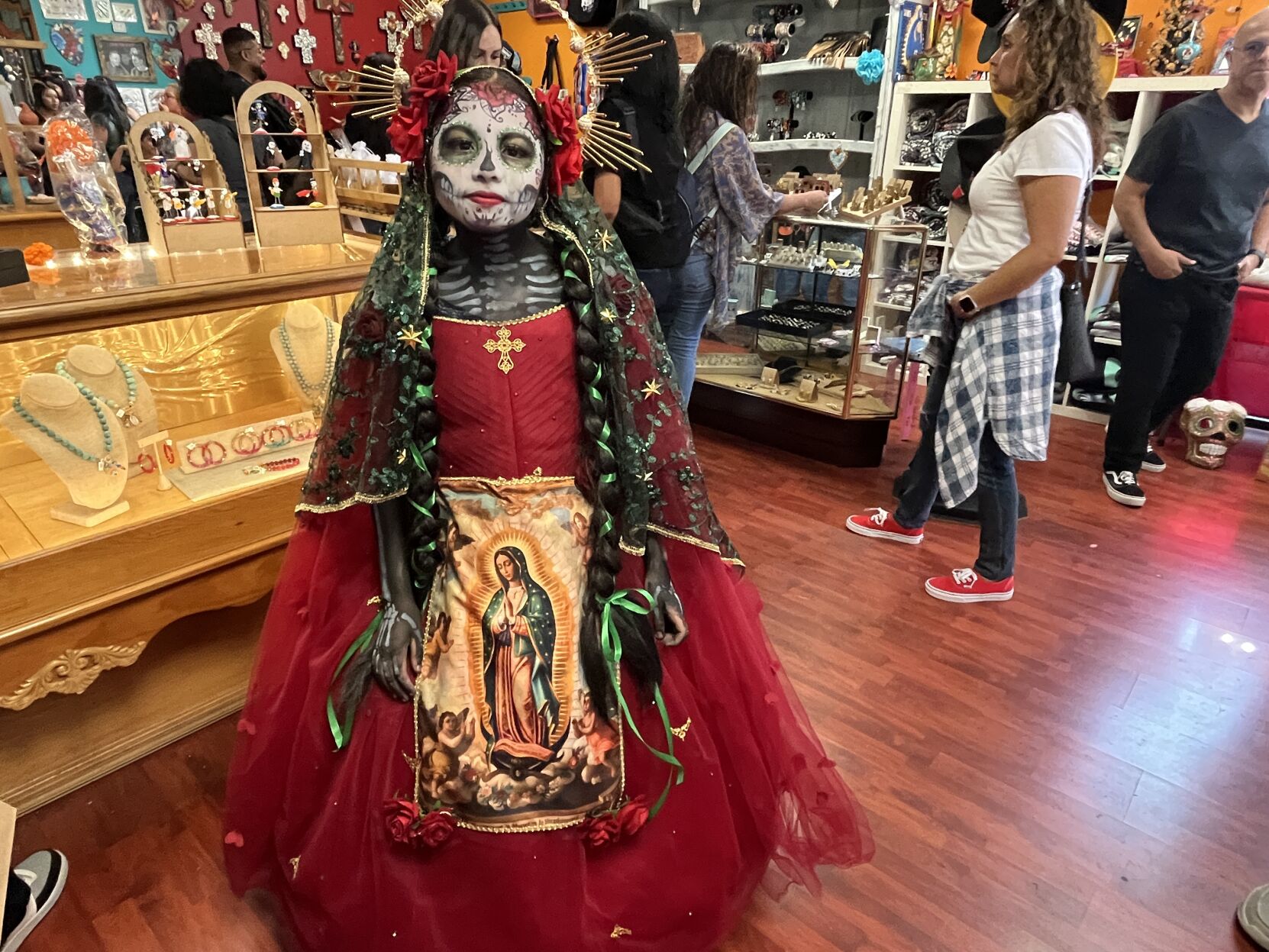 Uptown Whittier celebrates 19th annual Día de los Muertos festival